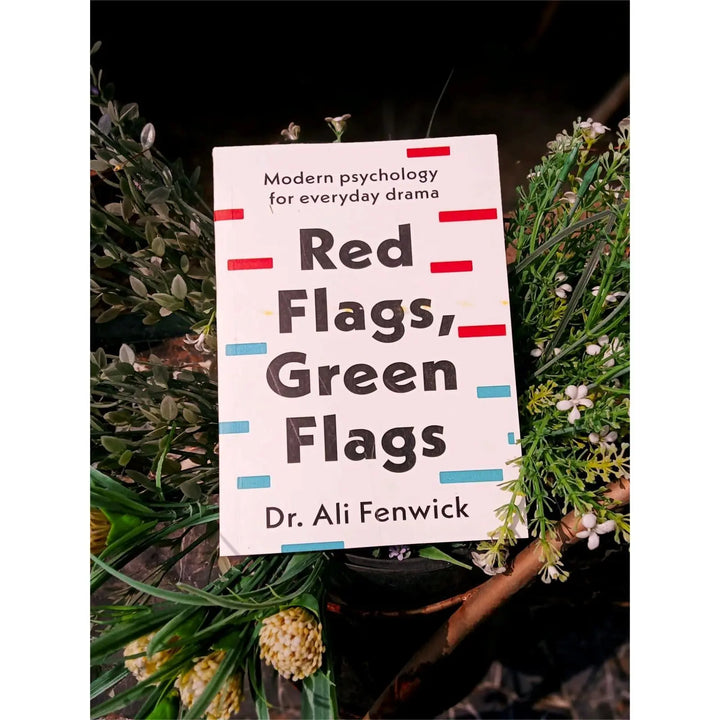 Red Flags, Green Flags EnglishBookHouse